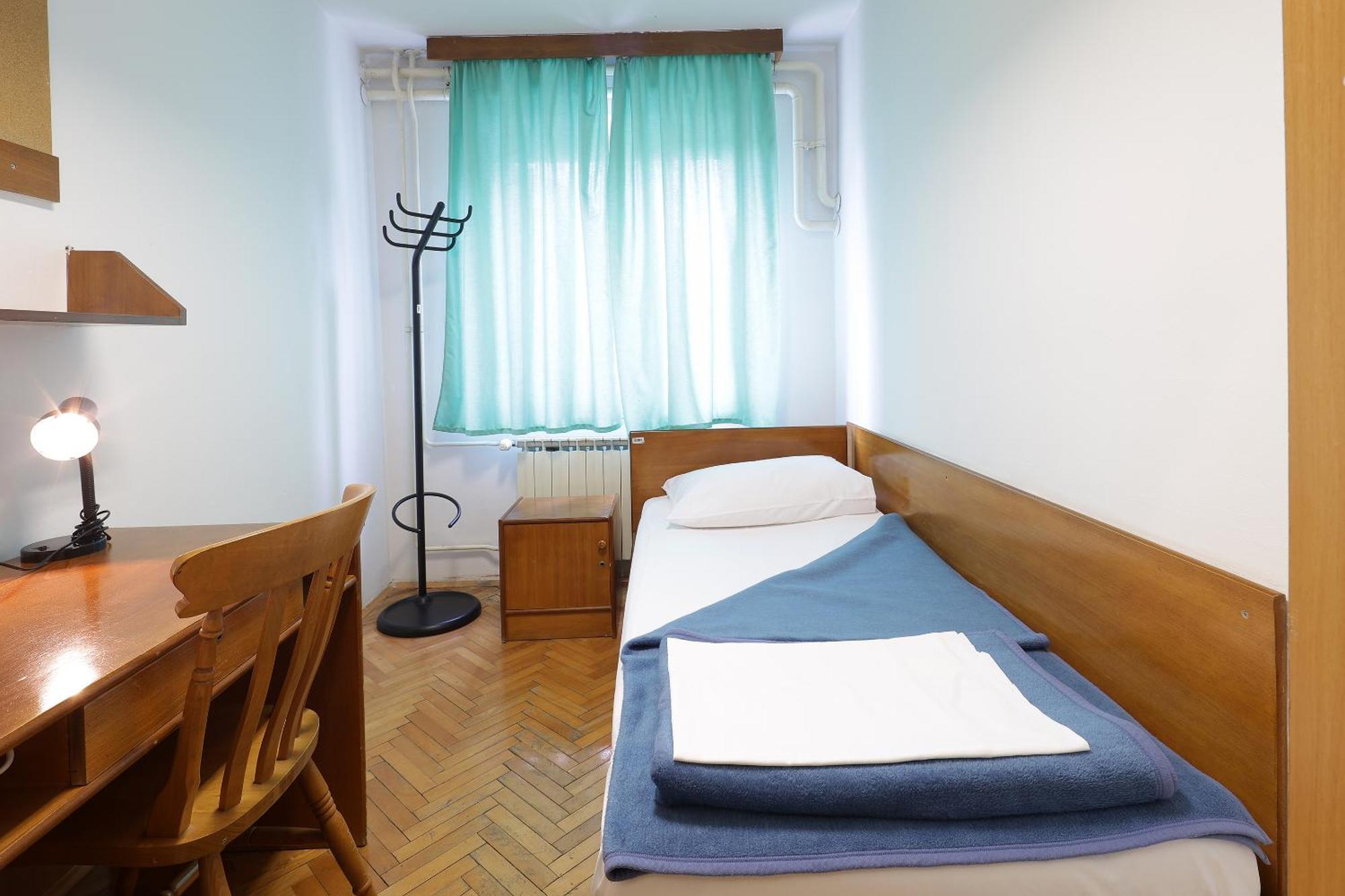 Rijeka Budget Rooms Стая снимка