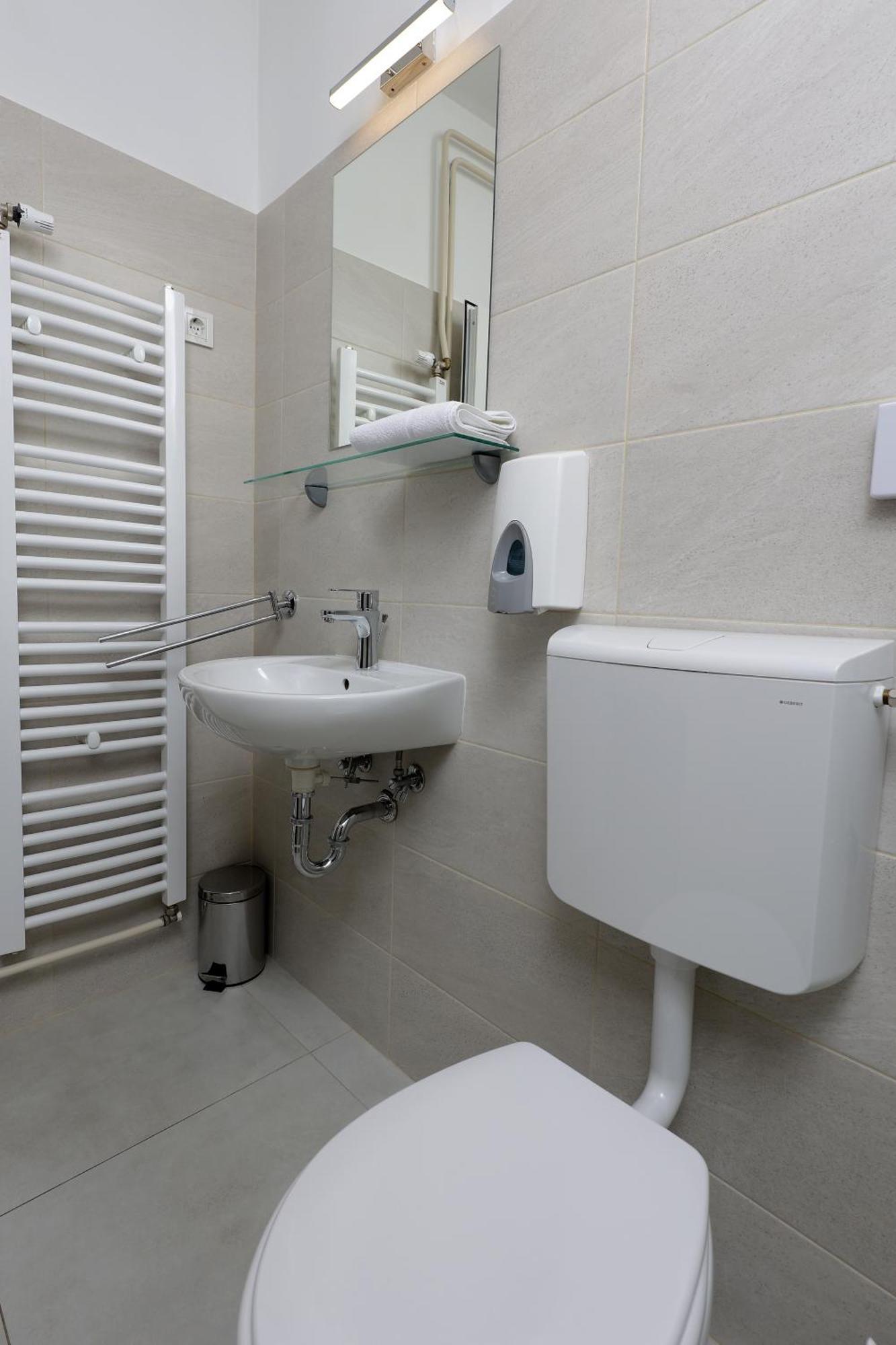 Rijeka Budget Rooms Стая снимка