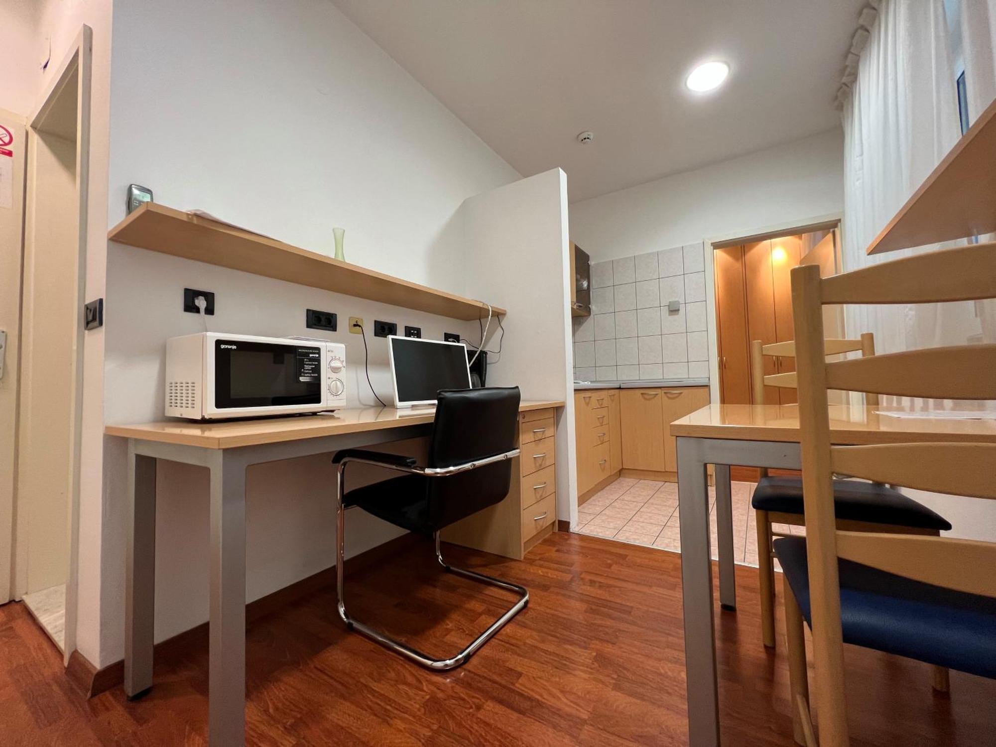 Rijeka Budget Rooms Екстериор снимка